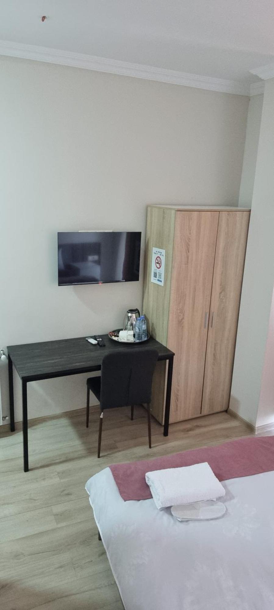 Mahali Hotel Batoumi Extérieur photo