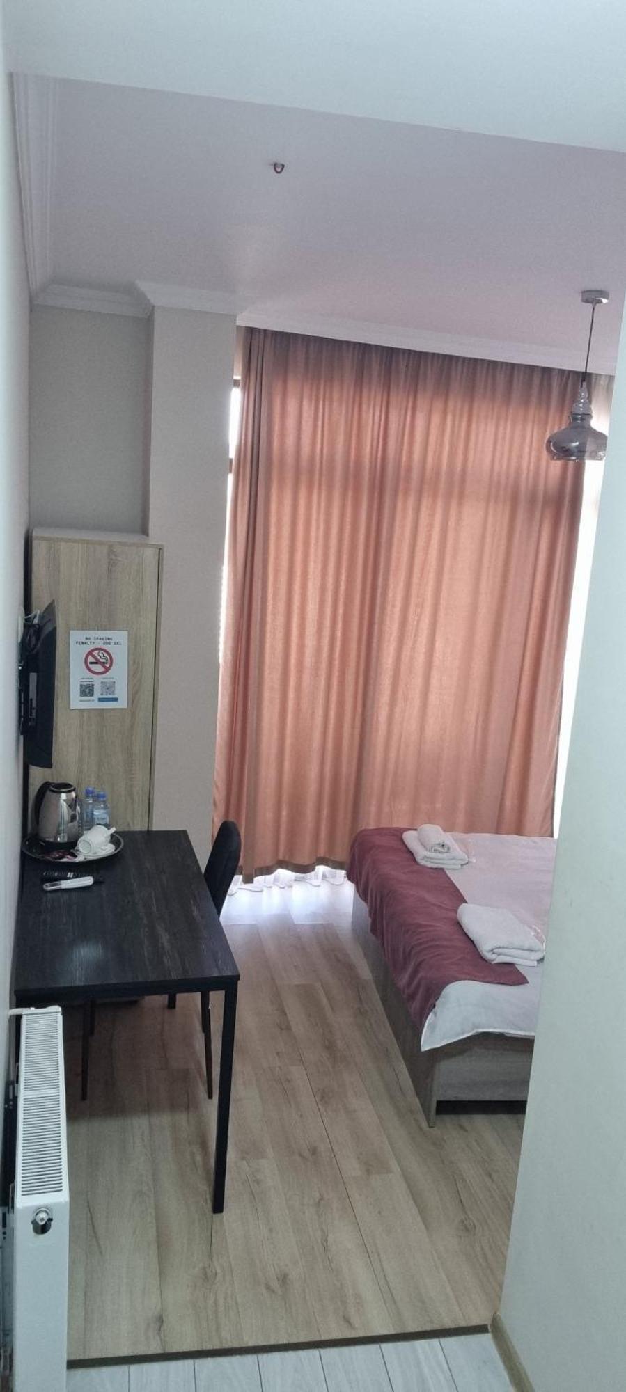 Mahali Hotel Batoumi Extérieur photo