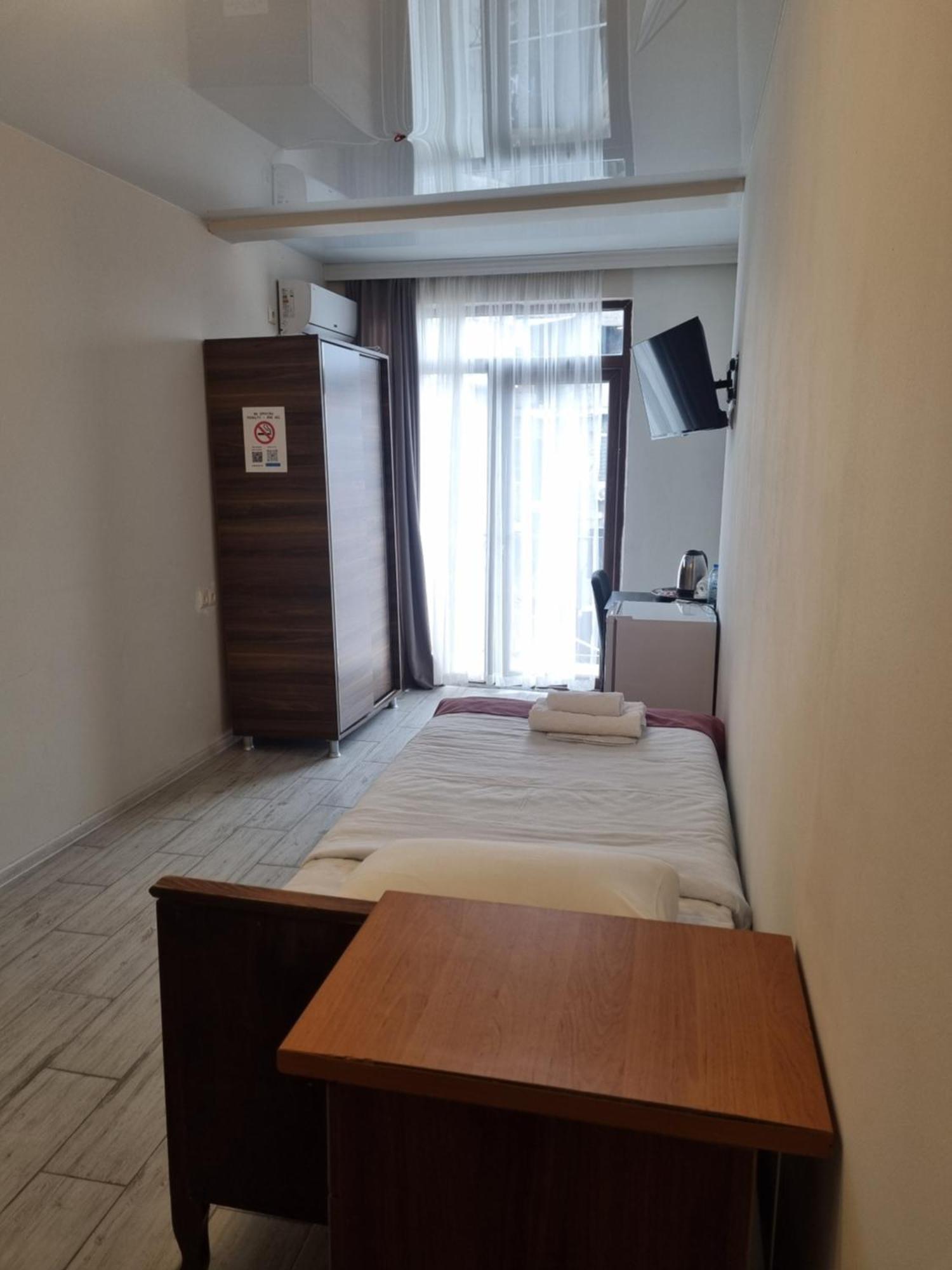 Mahali Hotel Batoumi Extérieur photo