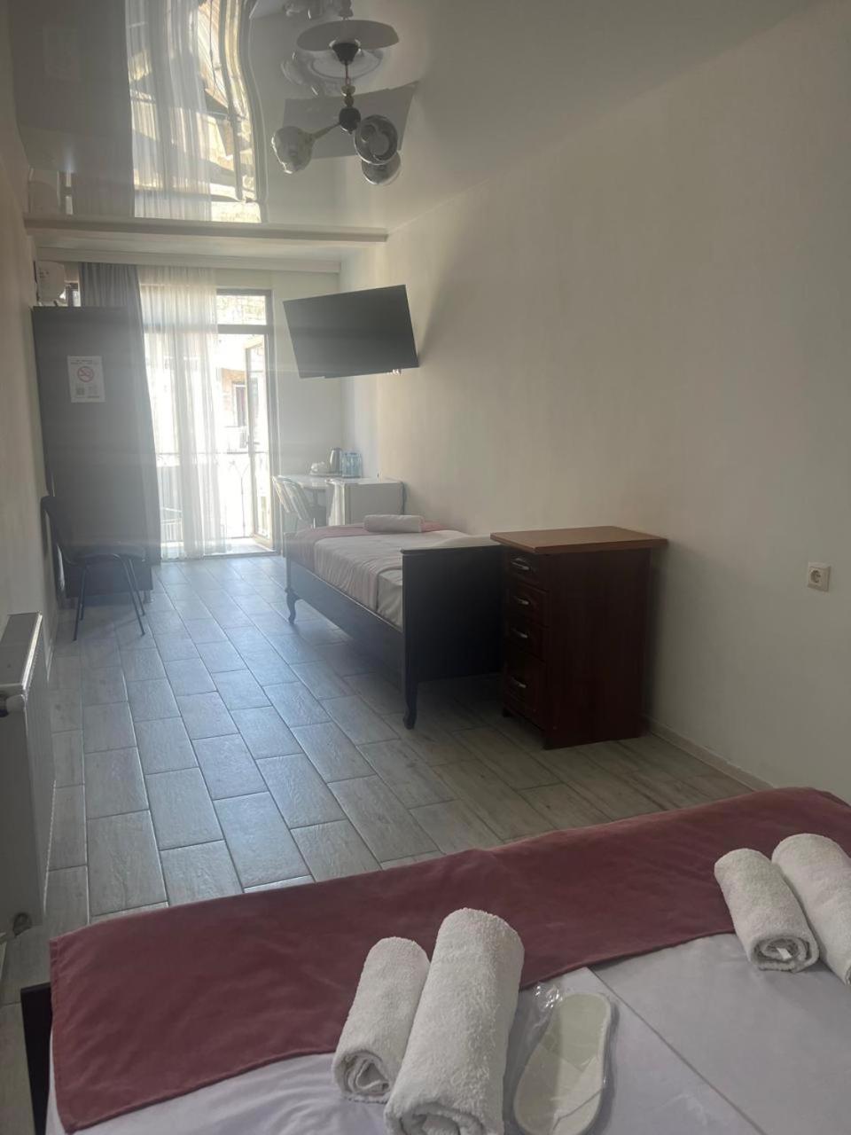 Mahali Hotel Batoumi Extérieur photo